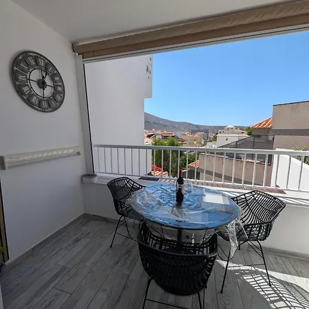 Cozy In Cristianos Apartament
